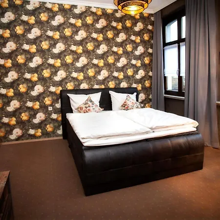 Hotel St. Wendel 招待所